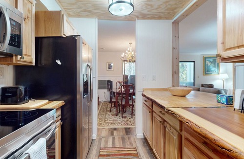 Sapphire Condo | Mountain-view condo with pools, hot tub, sauna, tennis, game room, & balcony