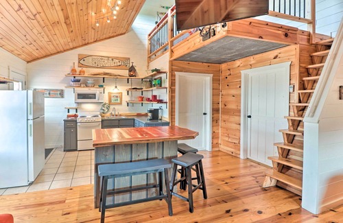 Mountain View Apartment | Mountain View Escape - 1 Mile to White River!