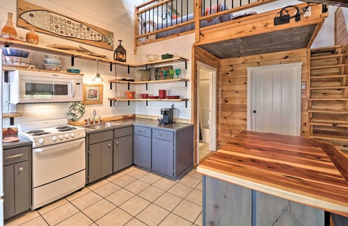 Mountain View Apartment | Mountain View Escape - 1 Mile to White River!