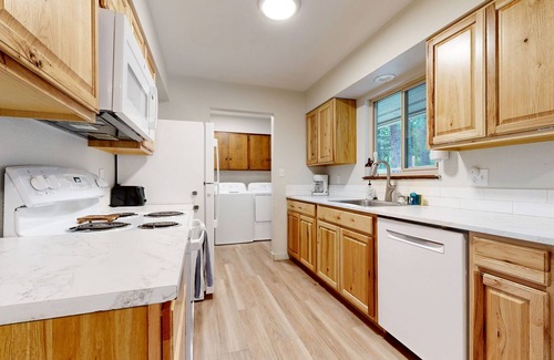 Coeur d'Alene House | Mountain View Home with High-Speed WiFi, Firepit, Gas Grill, & Washer/Dryer