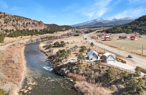 Salida House | Mountain-View Home & Cabin on Arkansas River - Dog-Friendly & RVs welcome