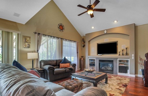 Aurora House | Mountain-View Home with Private Hot Tub, Dog-Friendly Yard, Office, Fireplace