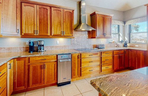 Innsbruck Val Moritz House | Mountain view home with private hot tub, game room & fireplace - near skiing