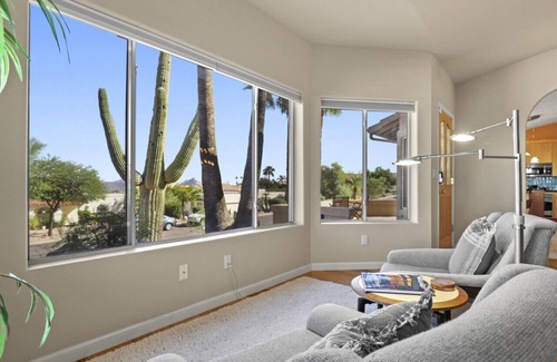 Fountain Hills House | Mountain View in Fountain Hills with Hot Tub