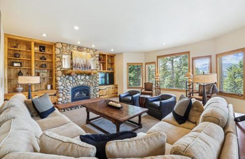 Woodmoor House | Mountain View Lodge home