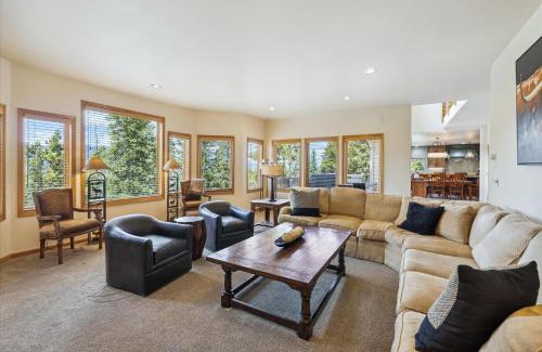 Woodmoor House | Mountain View Lodge home