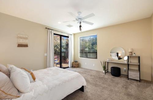 Uptown Sedona House | Mountain View Lookout-Uptown Walkable Red Rock Views