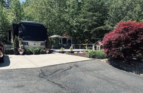 Lake Lure RV Rental | Mountain View Luxury RV Spot, Class A Motorcoach Resort, Rumbling Bald Lake Lure