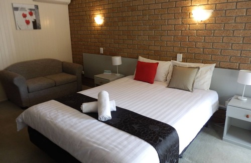Halls Gap Hotel | Mountain View Motor Inn & Holiday Lodges