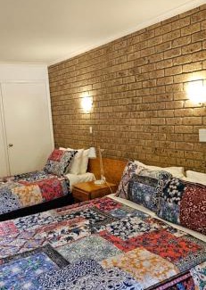 Halls Gap Hotel | Mountain View Motor Inn & Holiday Lodges