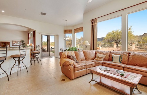 Dove Mountain House | Mountain-view retreat near golf with alfresco dining, 2 living rooms, jetted tub