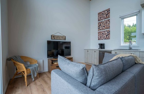 Saint Come Ski Chalet | Mountain View & Spa - Chalet Le Petit Leo
