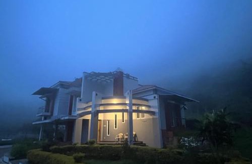 Ooty Villa | Mountain view villa