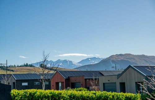 Wanaka House | Mountain View Wanaka Retreat