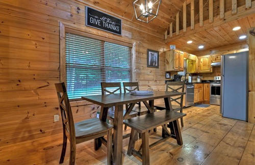 Cherry Log Cabin | Mountain views and more! - Cherry Creek Retreat