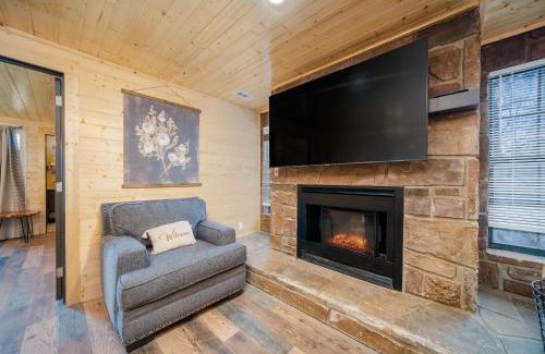 Caton House | Mountain Views at Dolly's Castle Unit 4