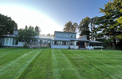 Sugar Hill House | Mountain Views/Cannon Mtn.- Big discounts for weekly and monthly rentals.