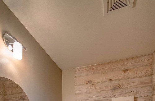 Mill Spring House | Mountain views - Hot Tub - Pet Friendly