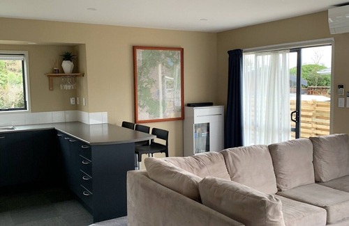 National Park Village House | Mountain views in a quiet cul-de-sac