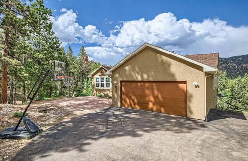 Woodland Park House | Mountain Views, Perfect Location