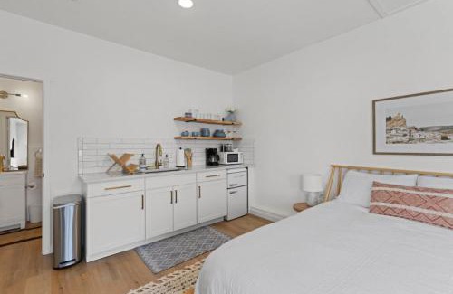 Northeast Colorado Springs Apartment | Mountain Views, Rainfall Shower, Studio Apartment