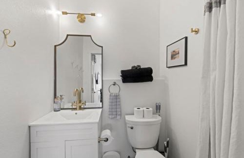 Northeast Colorado Springs Apartment | Mountain Views, Rainfall Shower, Studio Apartment