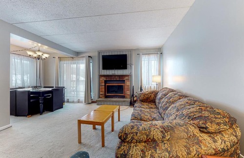 West Dover Apartment | Mountain Village #5H
