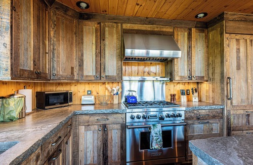 Nederland House | Mountain Vista Retreat with Hot Tub and Sauna