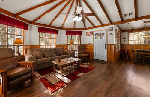 Big Bear Lake House | Mountain Xscape - Hot Tub, Fireplace, Deck, Barbeque