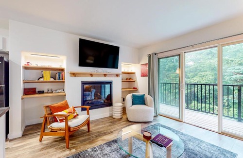 Warren Apartment | Mountainside 70