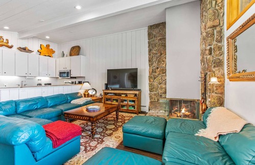 Snowmass Village Condo | Mountainside in Snowmass & Walk to Shops/Dining, Outdoor Pool & HT, Balcony W/Grill, FP & Parking