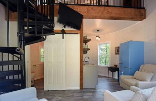 Young Harris House | Mountainside Silo