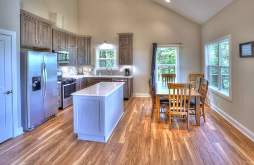 Clarkesville Cabin | MountainTop Retreat | 1 Bed, 1 Bath