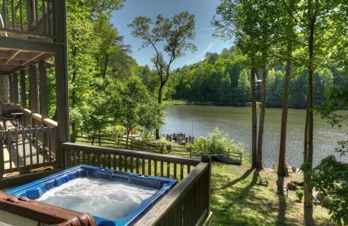 Ellijay House | Mountainview Lake Retreat