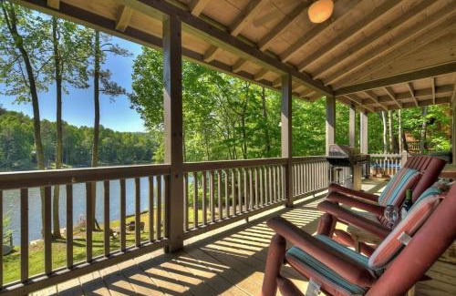 Ellijay House | Mountainview Lake Retreat
