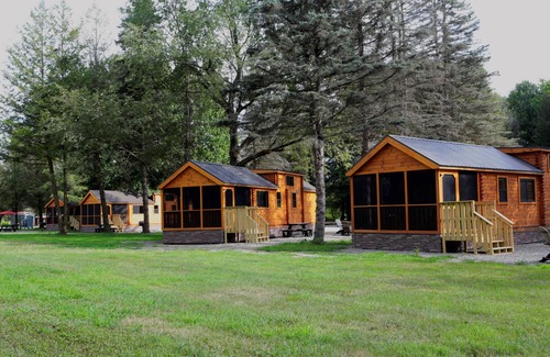French Creek Cabin | Mourning Dove, a luxurious Lancaster cabin in French, NY.