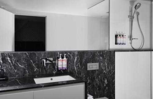 Docklands Hotel | Movenpick Hotel Melbourne On Spencer
