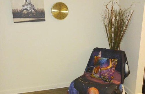 Bridgeton Apartment | Movie Night