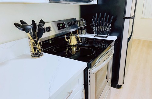 Central Sacramento House | Movie Night w/S'mores over the Fire Pit - 75in TV