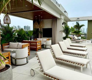 Wynwood Art District Hotel | Moxy Miami Wynwood