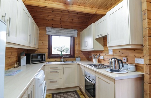 Dalbeattie Cottage | MOYLE LODGE, pet friendly, character holiday cottage in Dalbeattie