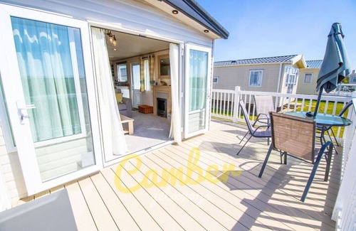 Camber RV Rental | MP753 - Camber Sands Holiday Park - Sleeps 6 - Modern caravan with large Decking - Quiet Location