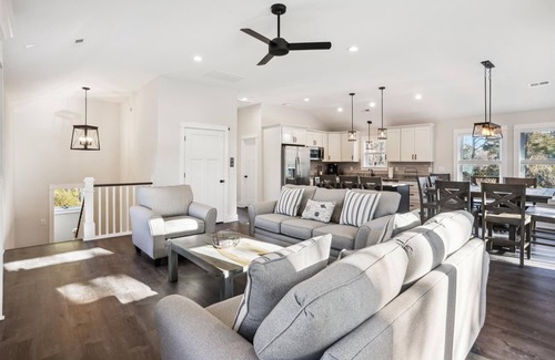 Monteray Shores House | MS-9 - Chasing Tides- Sunday to Sunday Soundside! Pvt Pool and Hot Tub