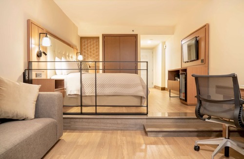 Monterrey Hotel | MS Milenium Monterrey, Curio Collection by Hilton