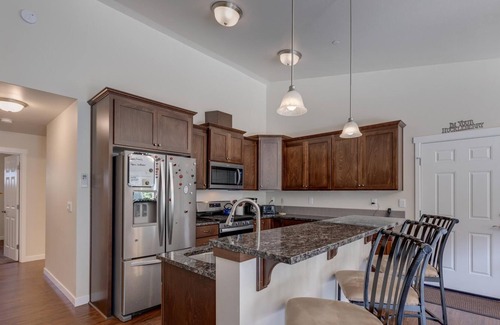 Maple Falls House | Mt. Baker Lodging Cabin 47 - Sleeps 6!