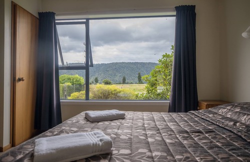 Fox Glacier Hotel | Mt Cook View Motel - Fox Glacier