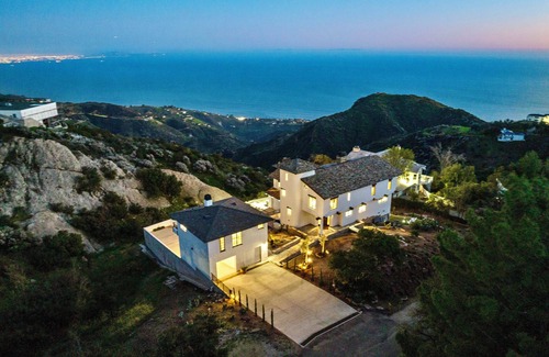 Malibu House | Mt Malibu Mansion w/Amazing Ocean Views, Guest House, 2+ Acres, Hot Tub!