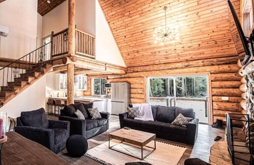Lime Kiln Cabin | Mt Pilchuck View Cedar's Cabin