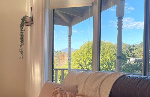 Healesville House | Mt St Leonard Views