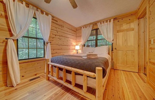 Blairsville House | Mt Top - Secluded and Near North Carolina Line